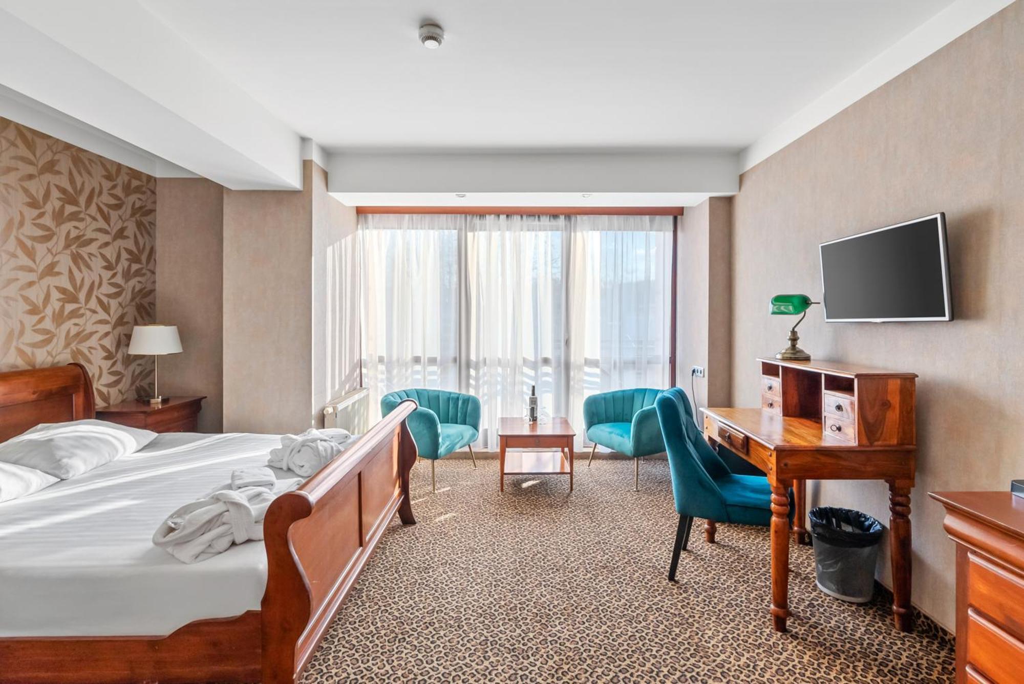 Hotel Diament Vacanza Katowice - Siemianowice Siemianowice Śląskie Buitenkant foto